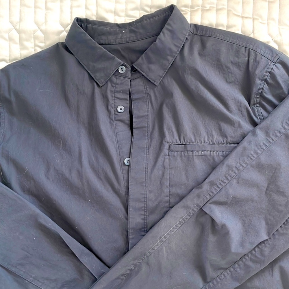 Lululemon Mens buttoned down T-shirt